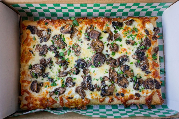 Gluten Free Mushroom Pizza (white pizza)