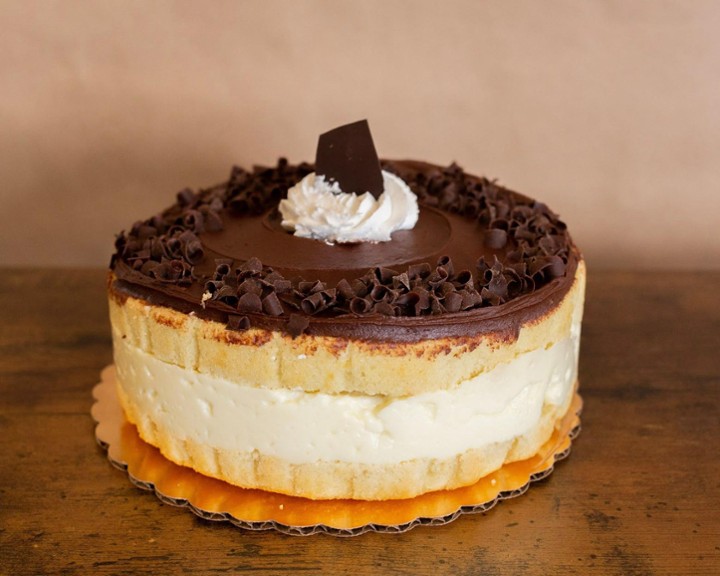 Boston Cream Pie - 8"