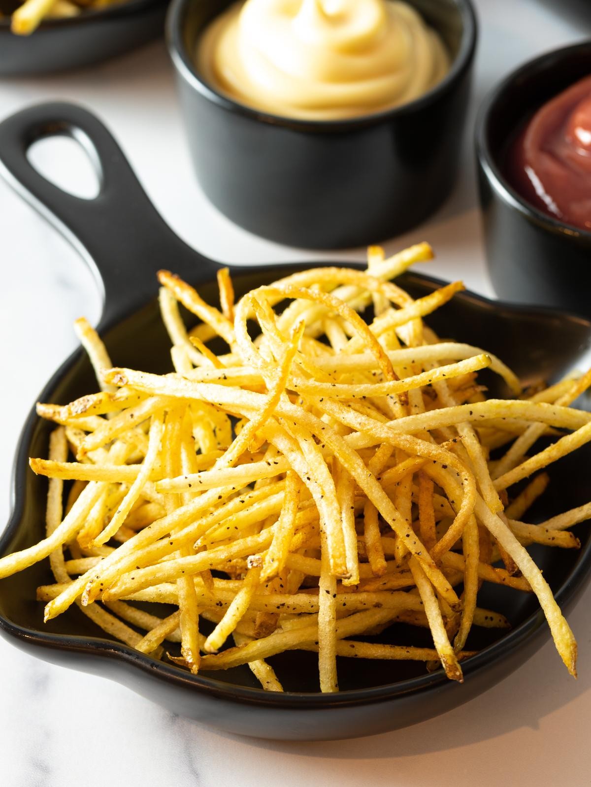 Golden Brown Shoe String French Fries