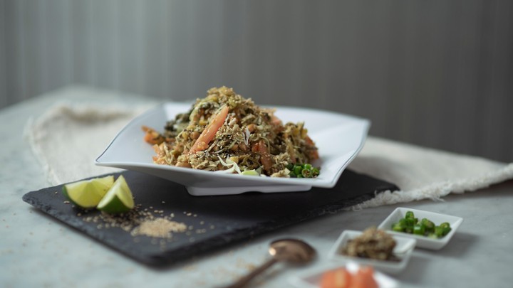 A1. Burmese Tea Leaf Salad (Vegetarian)