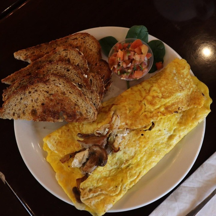 BISTRO BRAISED PORK OMELET