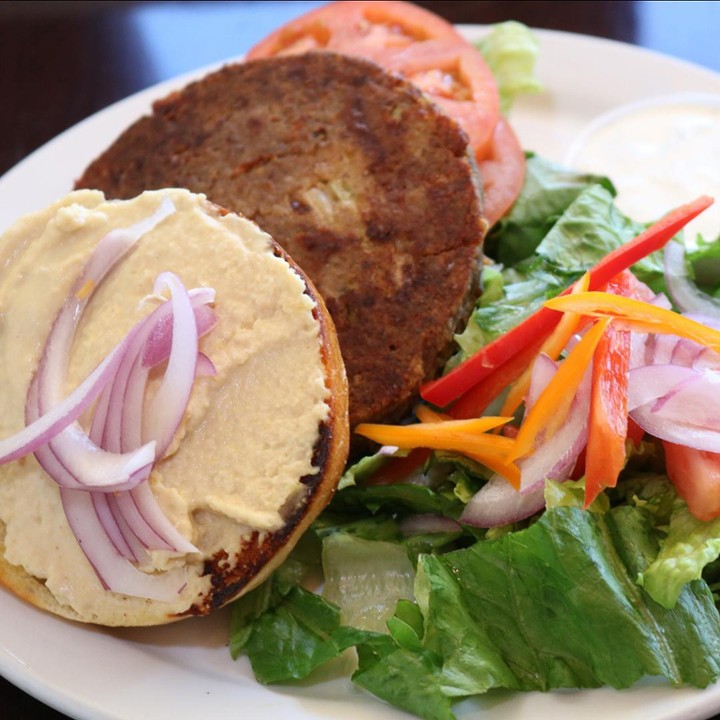 FAMOUS WALNUT BURGER