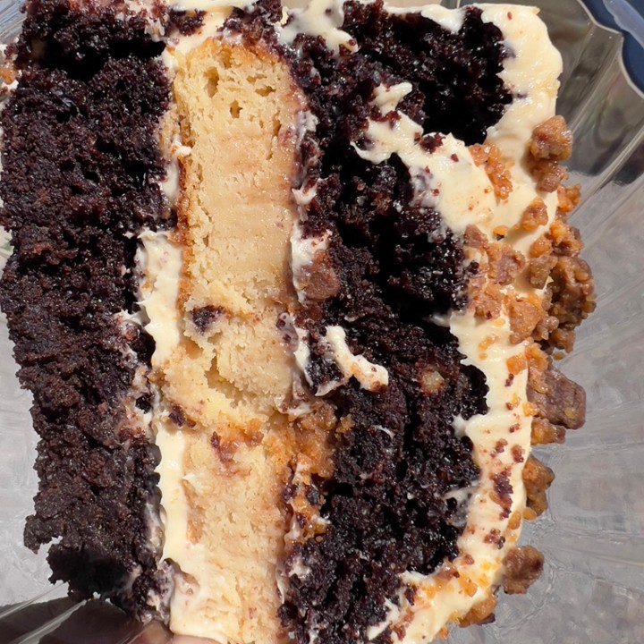 Chocolate Reese’s Peanut Butter Cheesecake