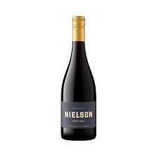 Glass Nielson Pinot Noir