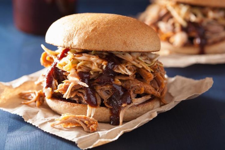 pulled pork sandwich with crinkle fries