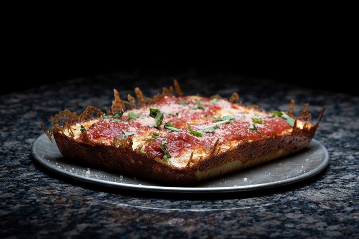 MARGHERITA (The Queen)