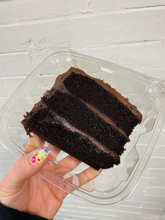 DOUBLE CHOCOLATE CAKE SLICE