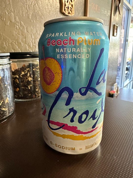 LaCroix (Beach Plum)