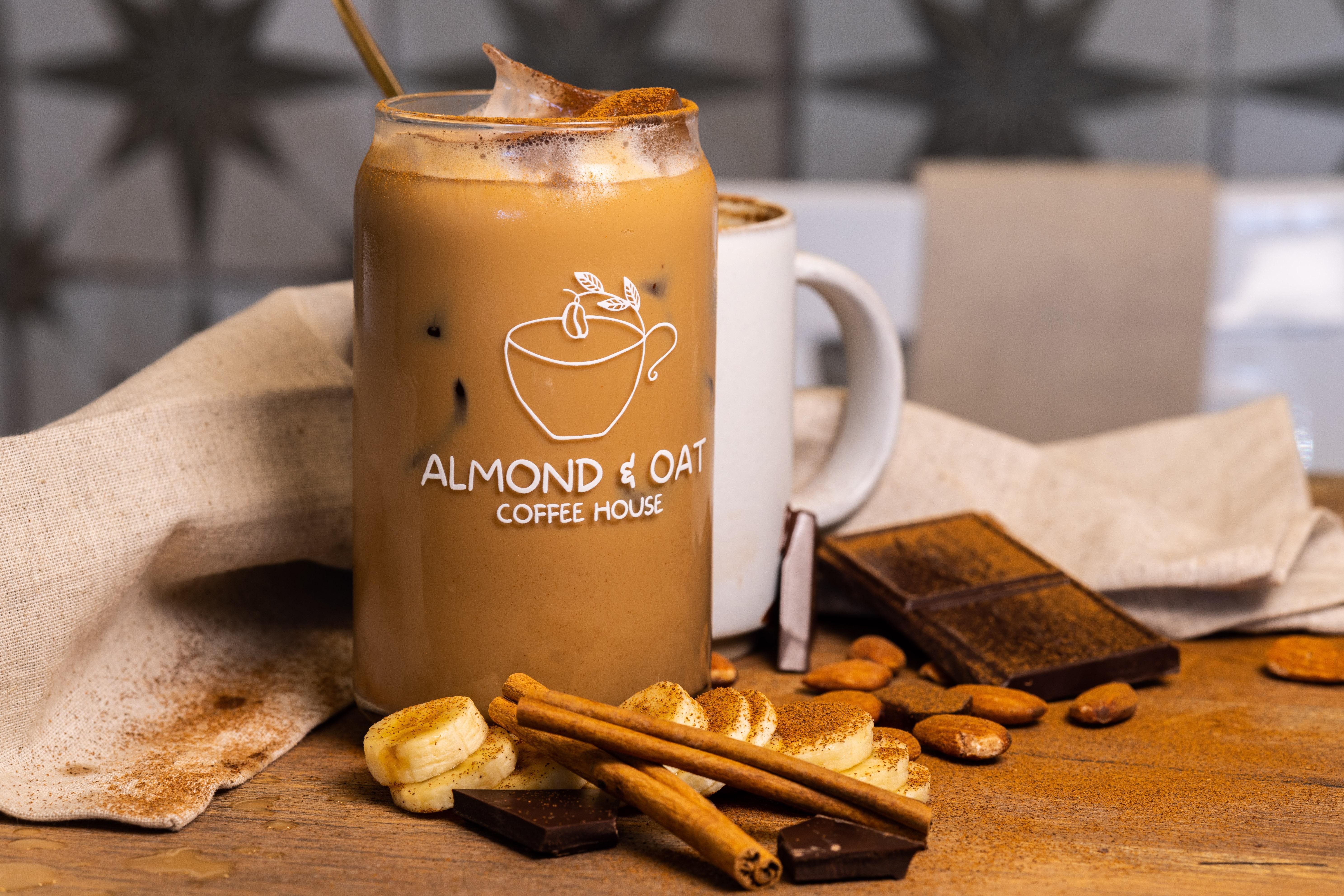 Almond & Oat Signature Latte (Iced)