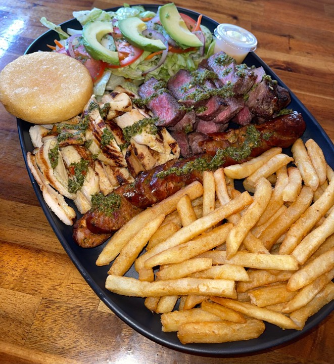 Parrilla Mixta (Mixed Parrilla w/Sausage)