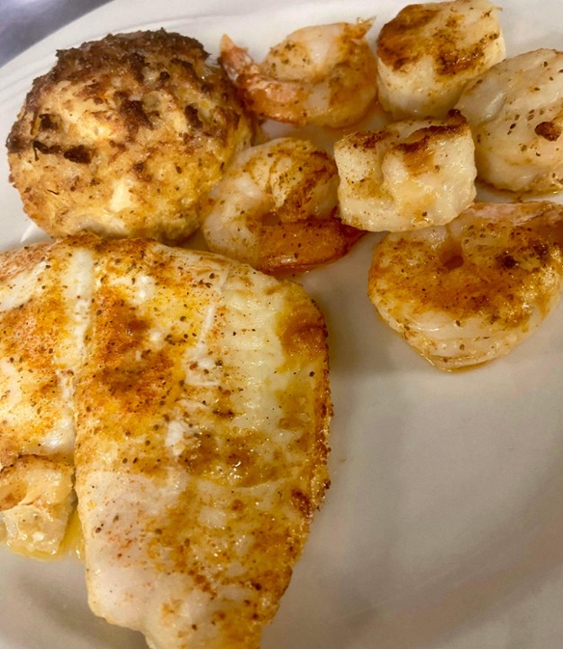 *Broil Seafood Combo