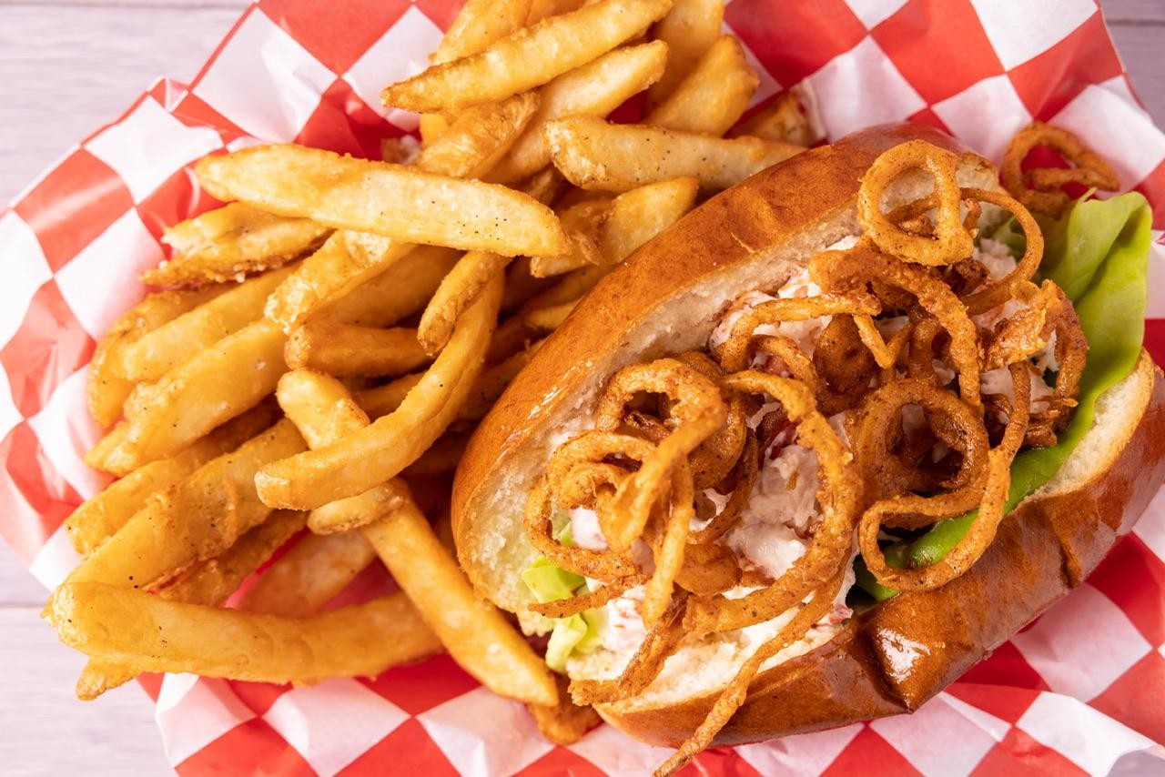 Cape Cod Lobstah Roll