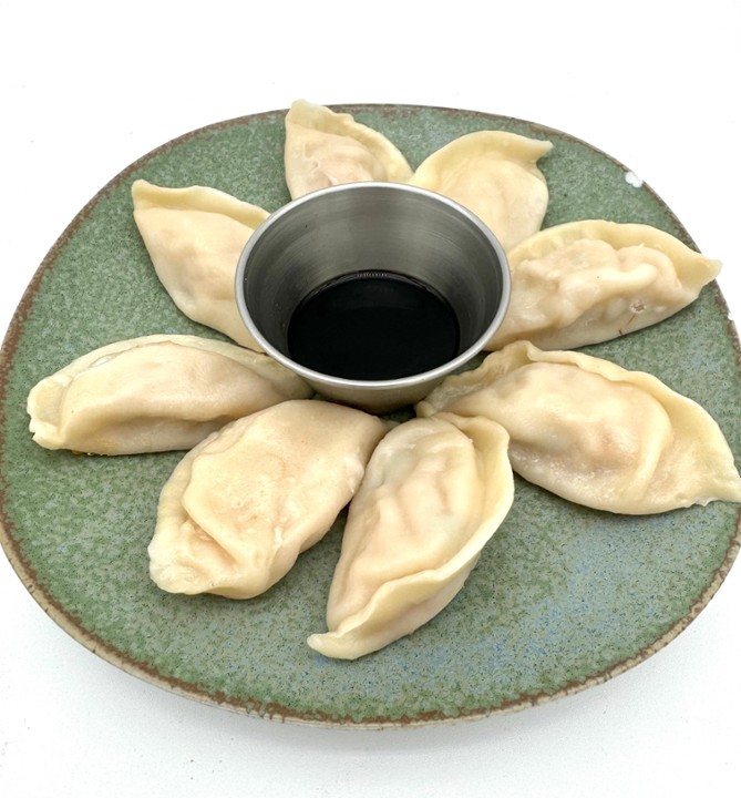 Steam dumpling with pork and cabbage 8pcs