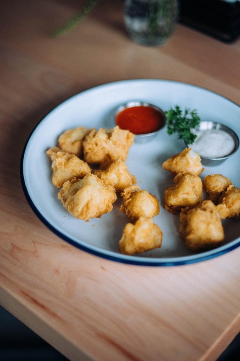 VEGAN CAULIFLOWER WINGS