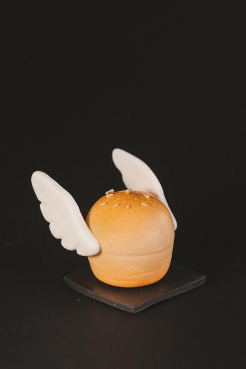 Winged Bun Souvenir (Porcelain)