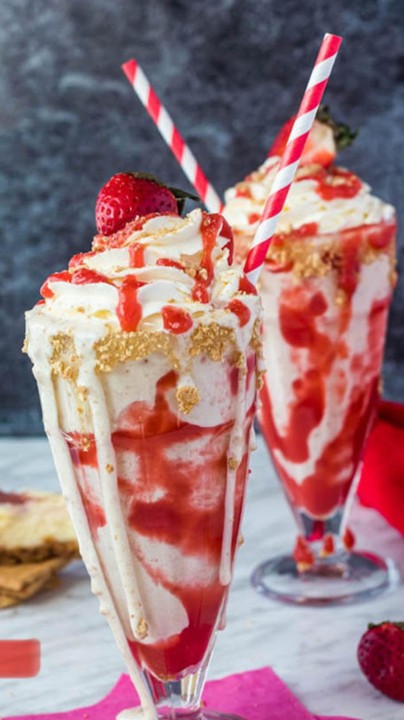 Strawberry Cheesecake smoothie bowls