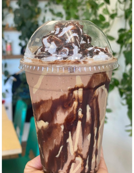 Peanut Butter Cup Milkshake