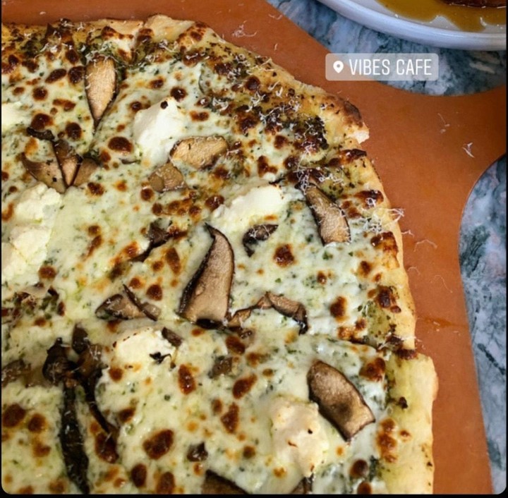 PESTO RICOTTA PIZZA