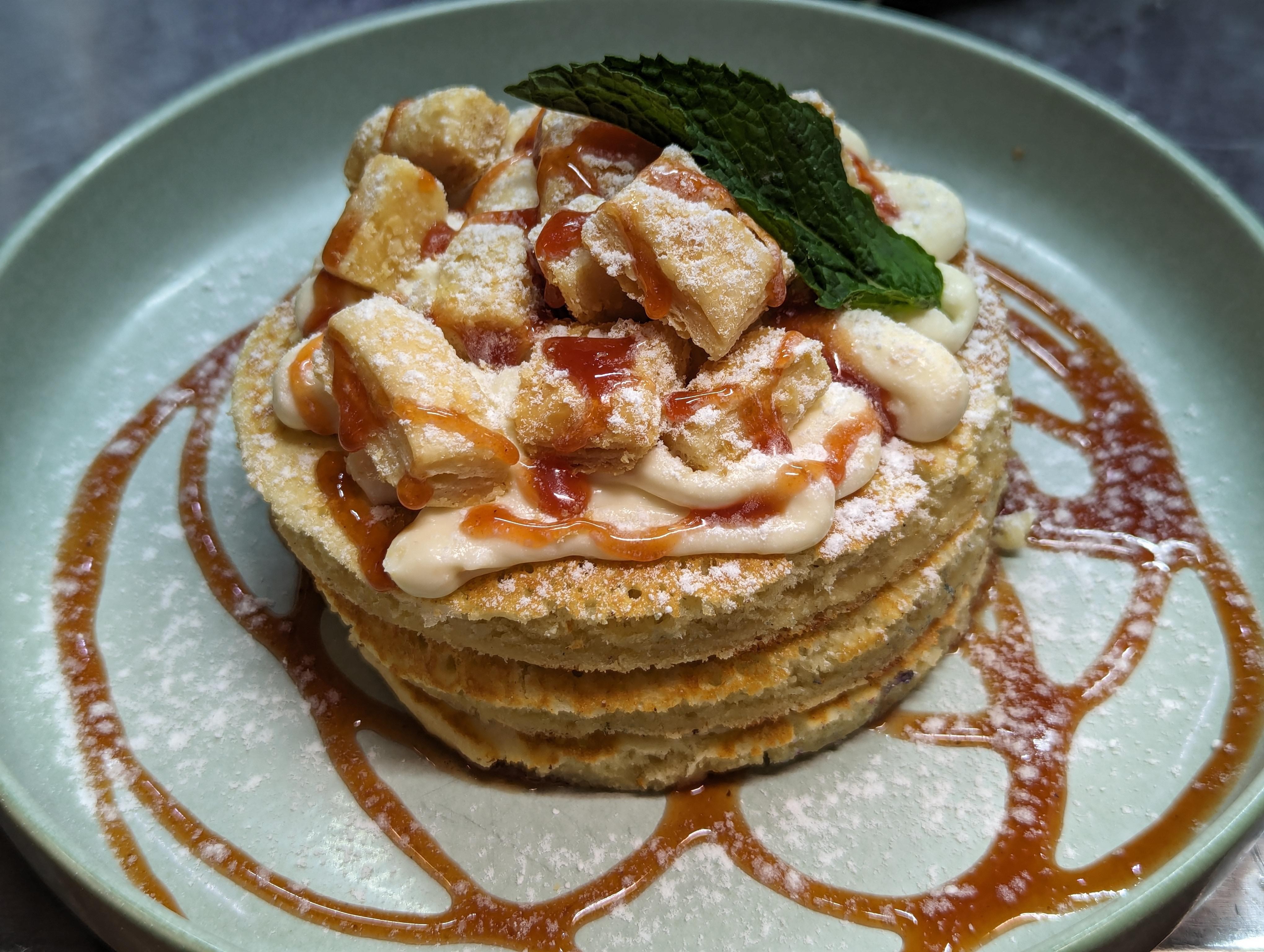 Guava & Cream Cheese Pancakes