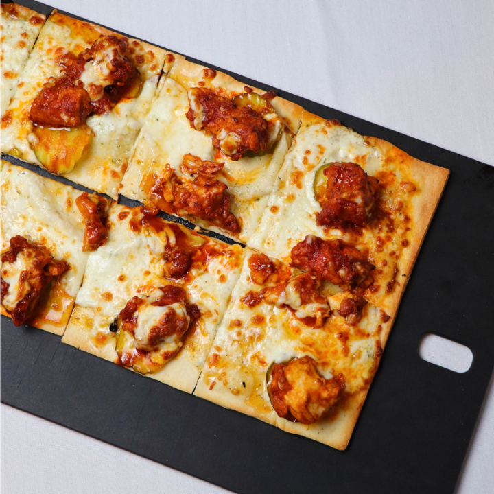 NASHVILLE CHICKEN AND DILL FLATBREAD