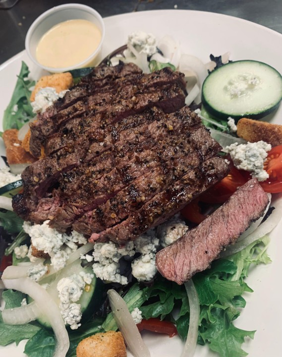 Grilled BMT Filet Salad