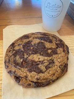 Giant VEGAN Chocolate Chip Cookie