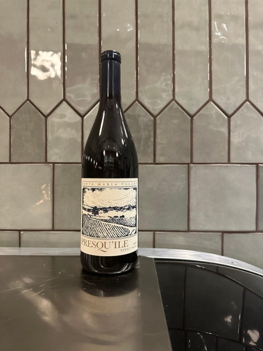 Presqu'ile Santa Maria Valley Pinot Noir 2018