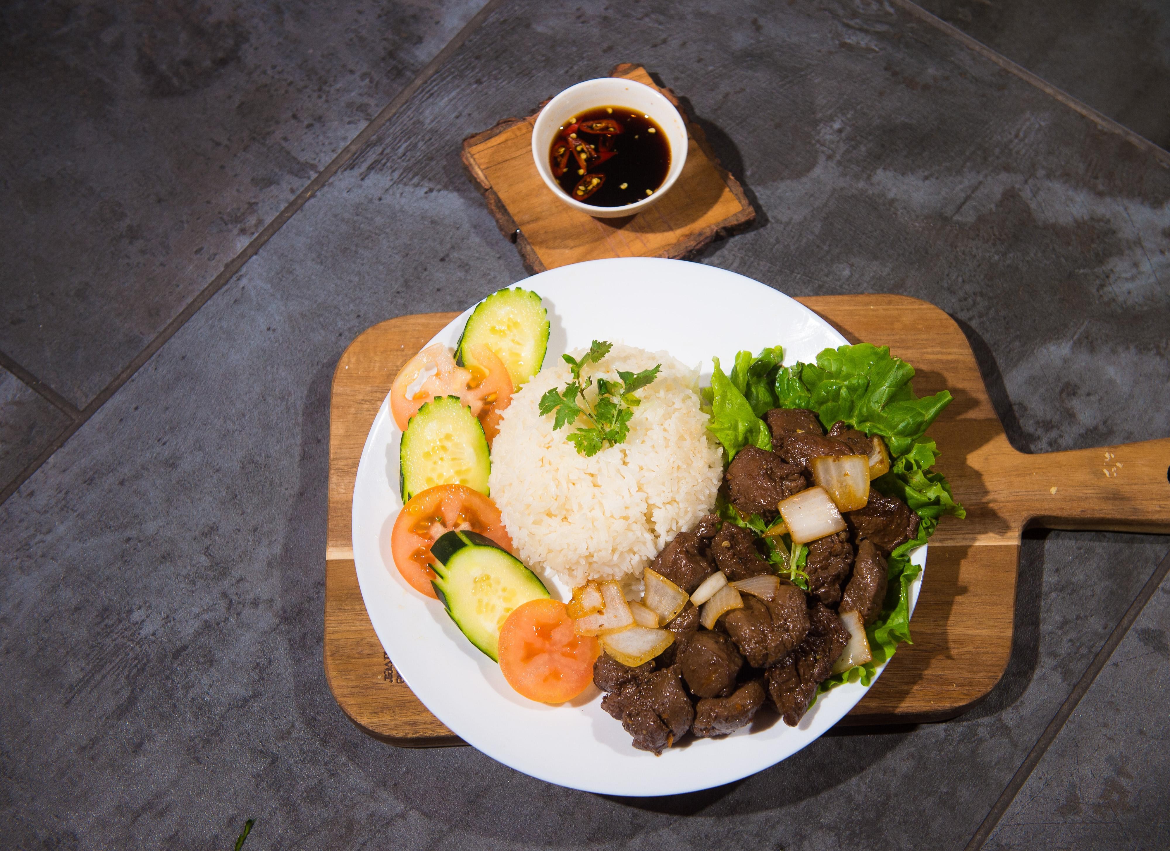 Shaken Beef & Steamed Rice-  Cơm Bo Luc Lac