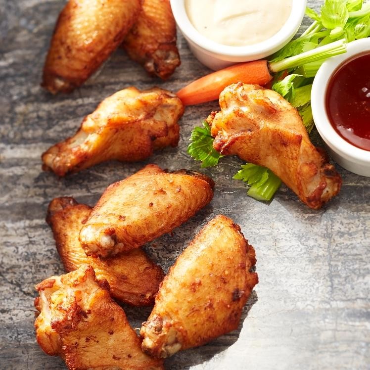 Chicken Wings (8 wings) choice of two dipping sauces