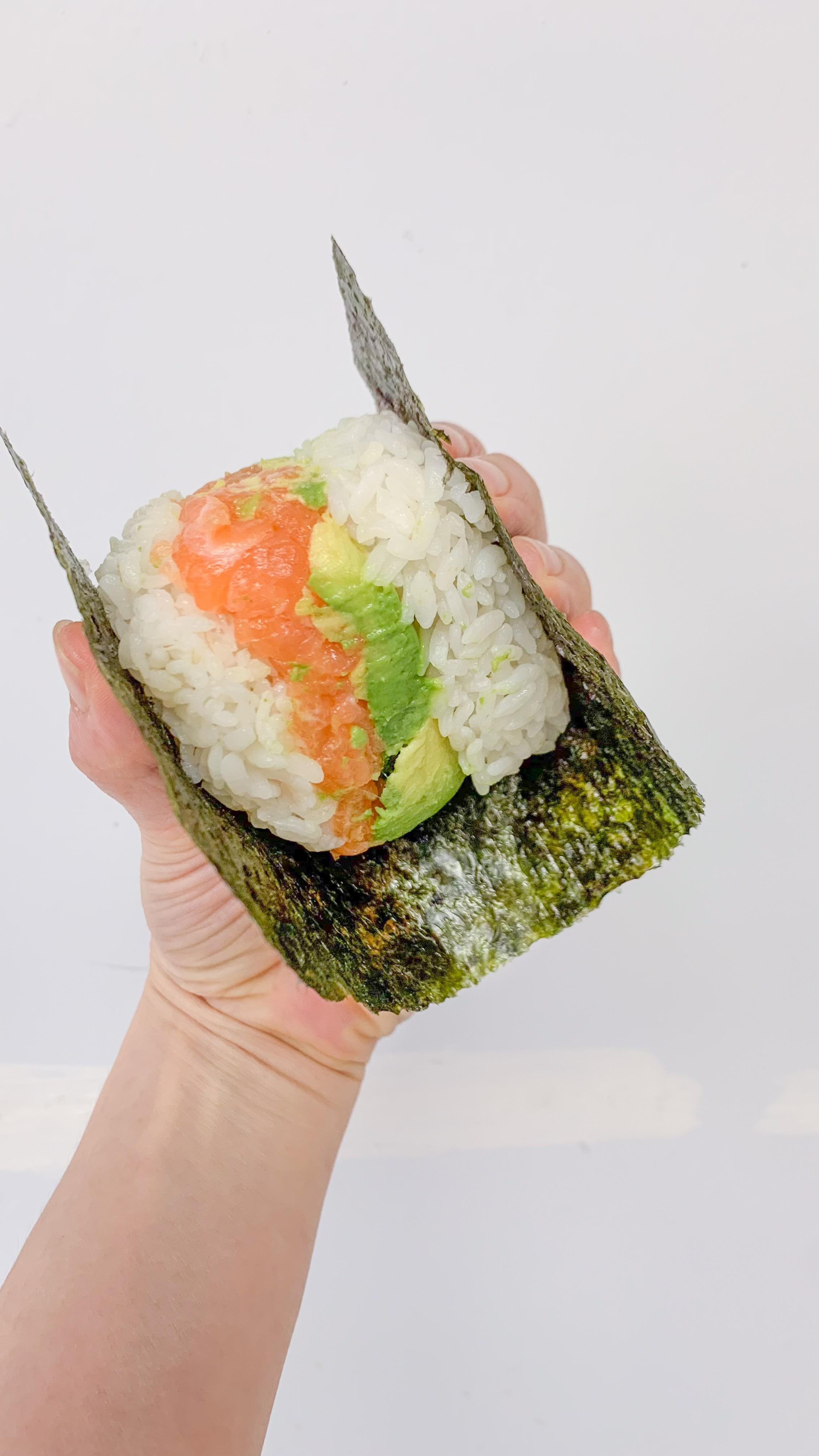 Sushi Salmon/Avocado
