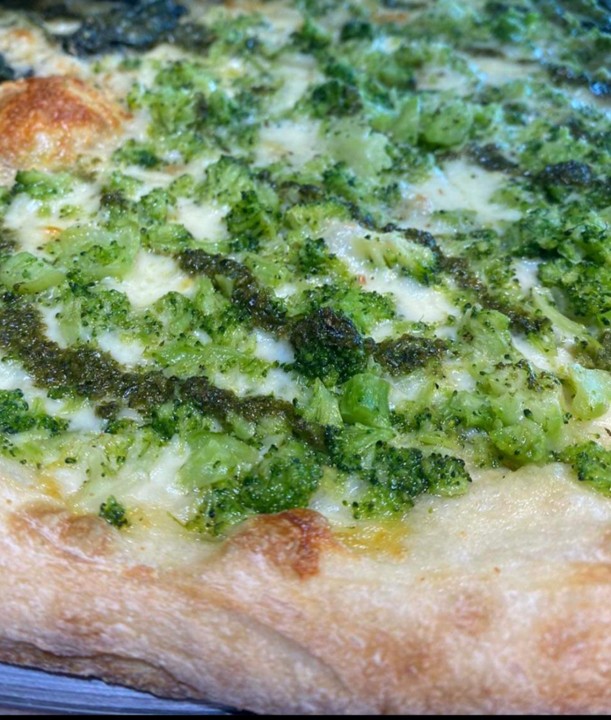 Broccoli Bianca Pizza