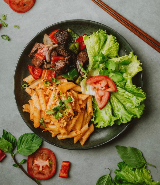 Stir Fried Beef Filet Mignon with Macaroni