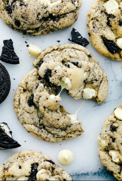 Oreo White Chocolate chip cookie