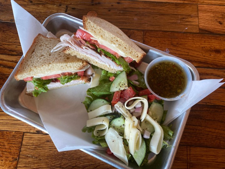 Low-carb Sandwich/Salad/Water combo