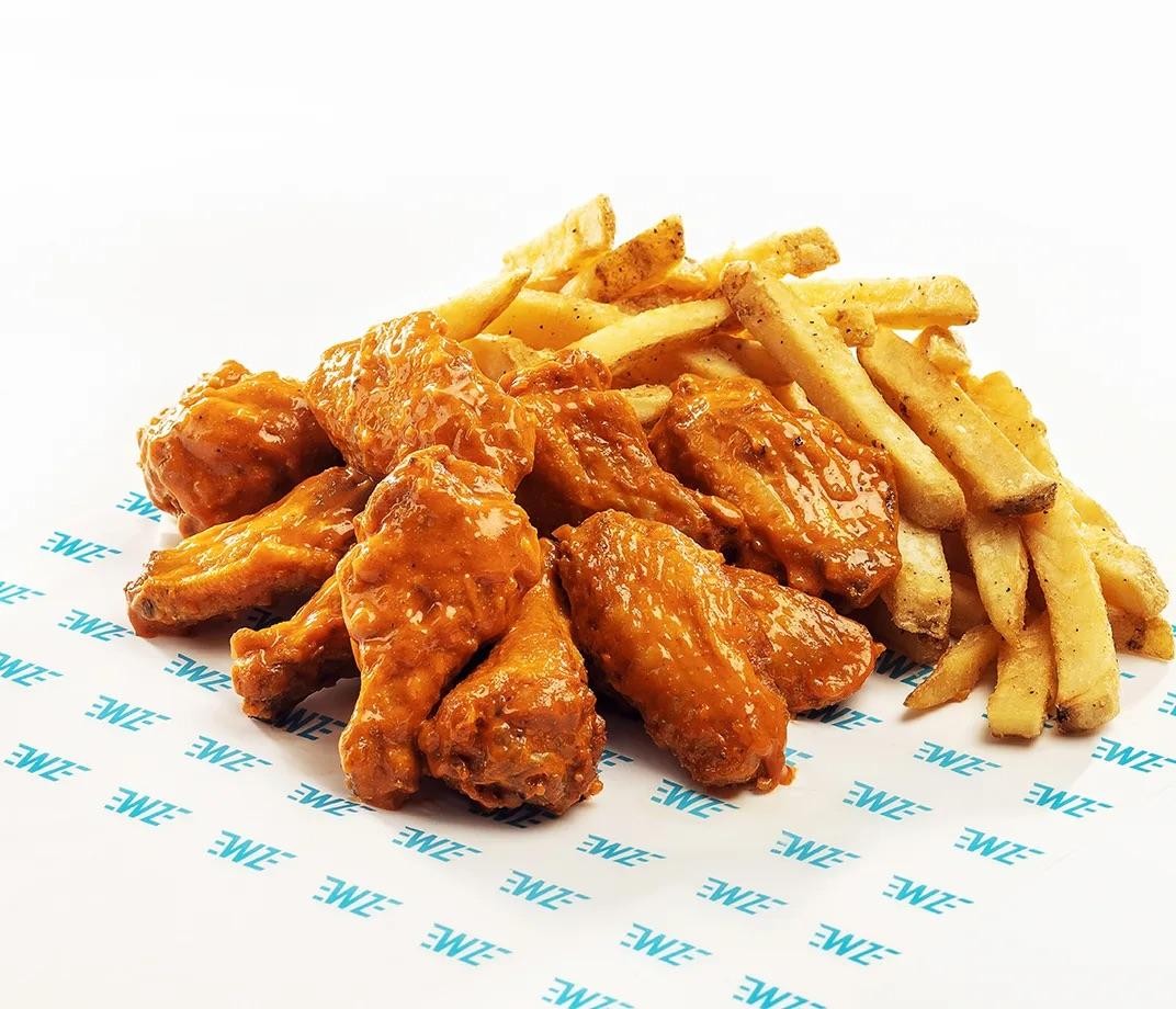 Chicken Wings & Fries (8pcs)