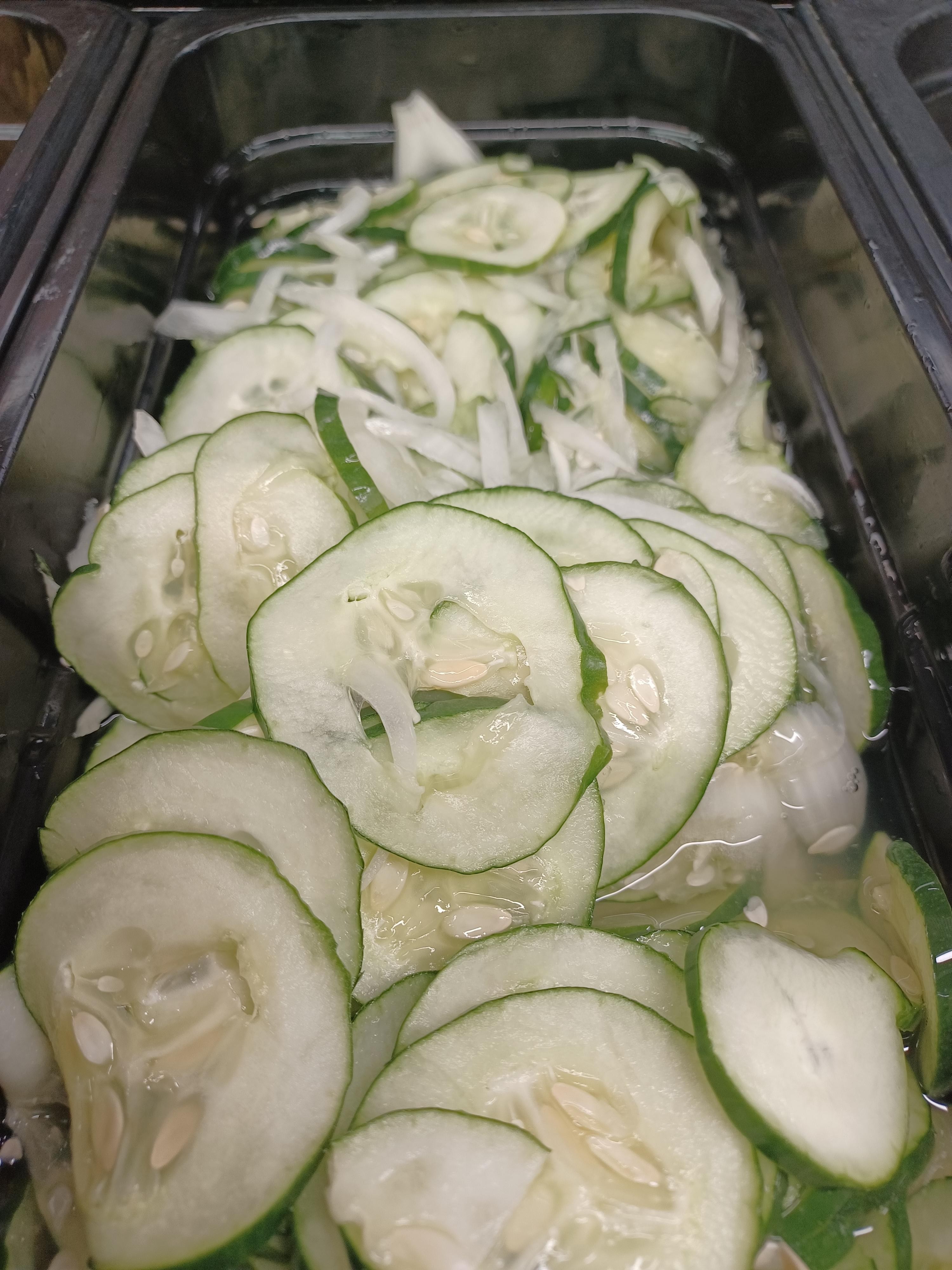 Cucumber onion (lb)