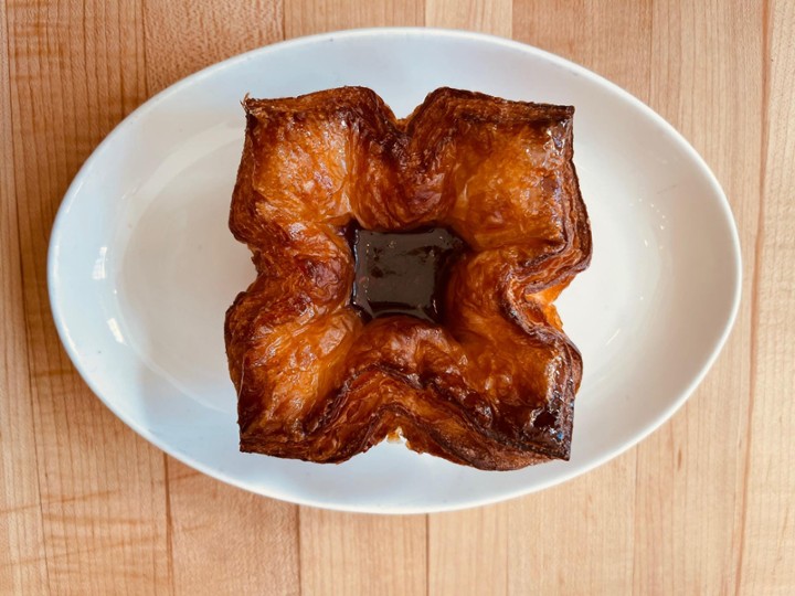 Berry kouign amann