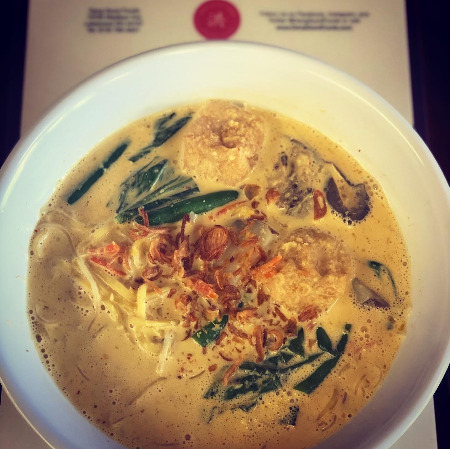 13735 Madison Ave Curry Noodles