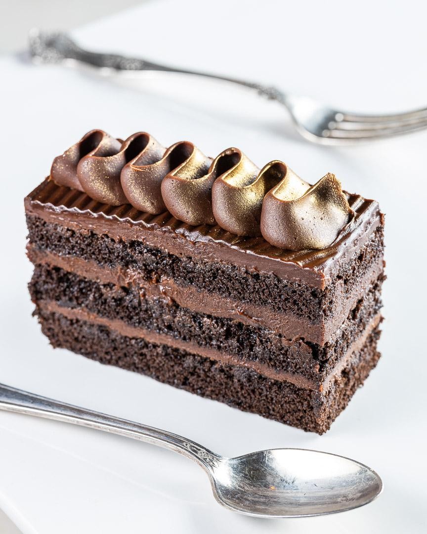 CHOCOLATE TRUFFLE CAKE SLICE