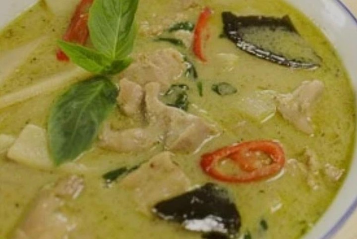 T4 Green Curry
