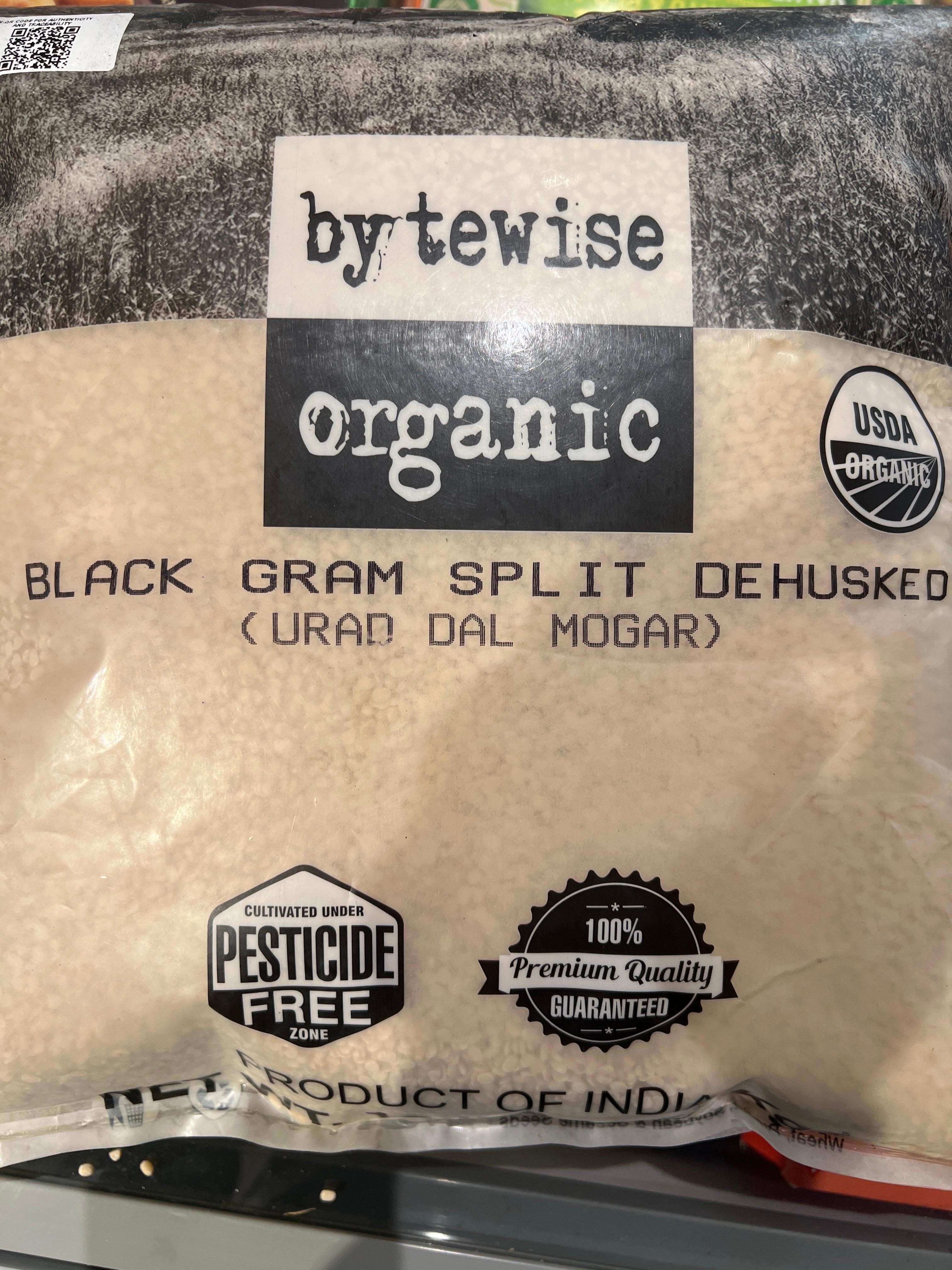 Bytewise organic white urad dal split
