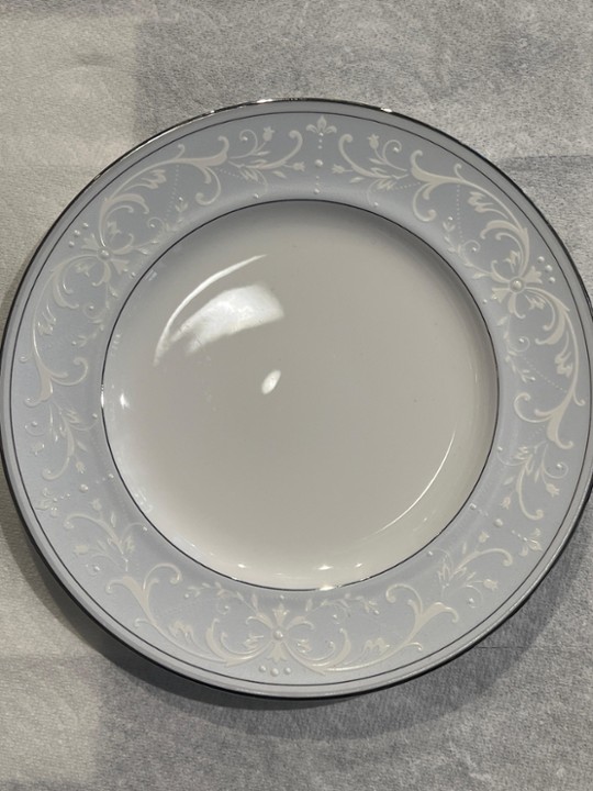 Sky symphony nikko made in Japan round plate #8