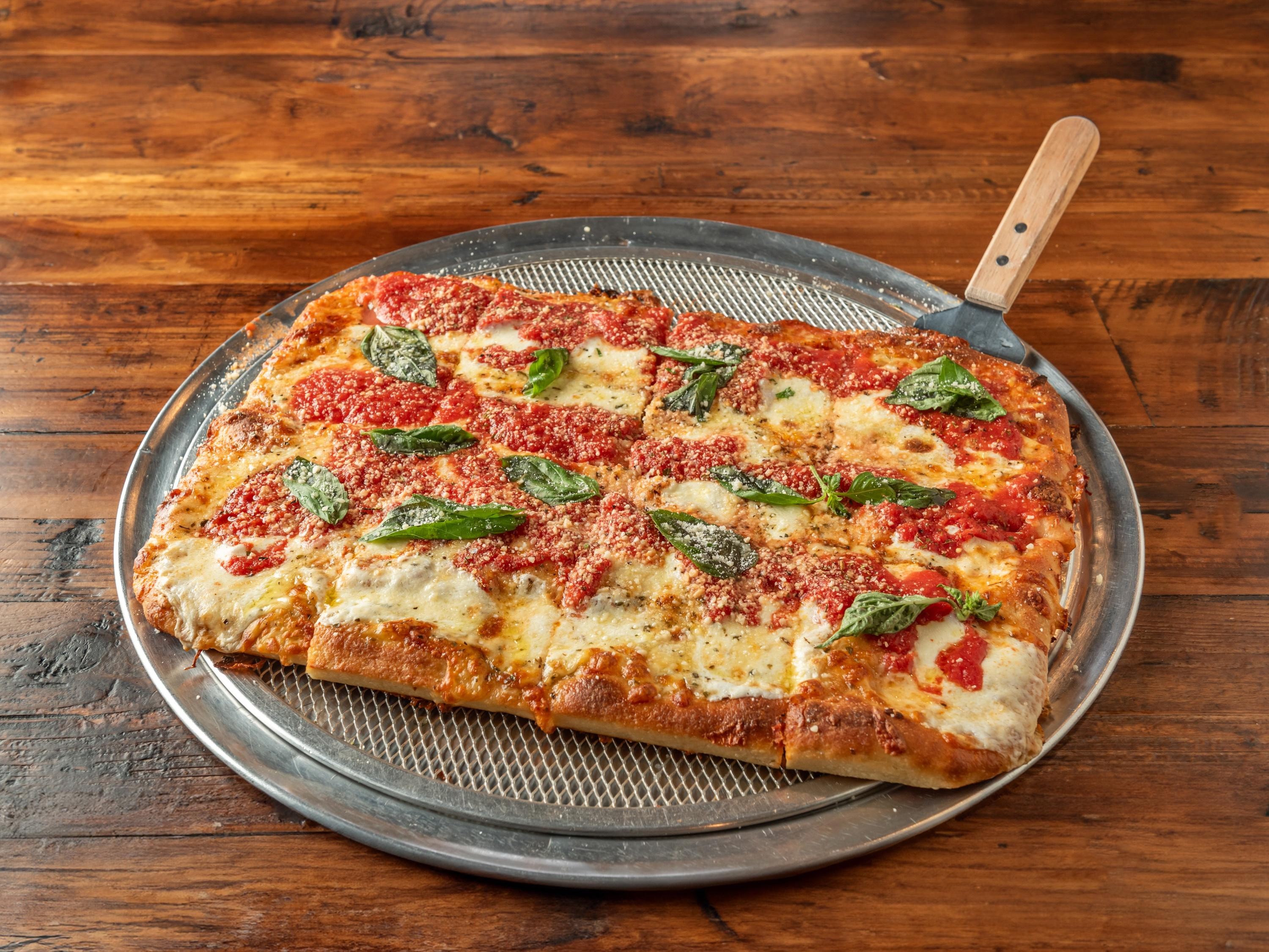 Nemec Brothers Pizza - Glen Elyn 542 Crescent Boulevard - Grandma Pie