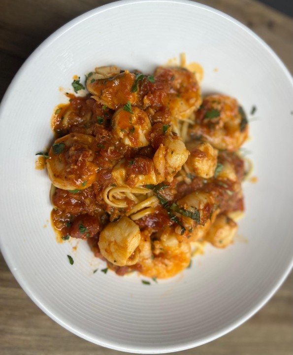 Scallops & Shrimp Diavolo