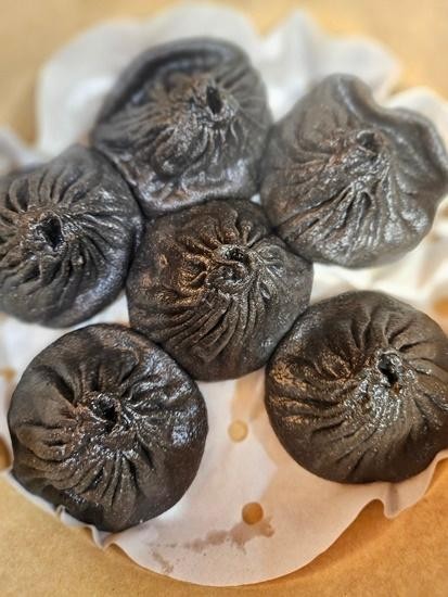 Black Truffle Soup Dumplings [6] 松露小笼