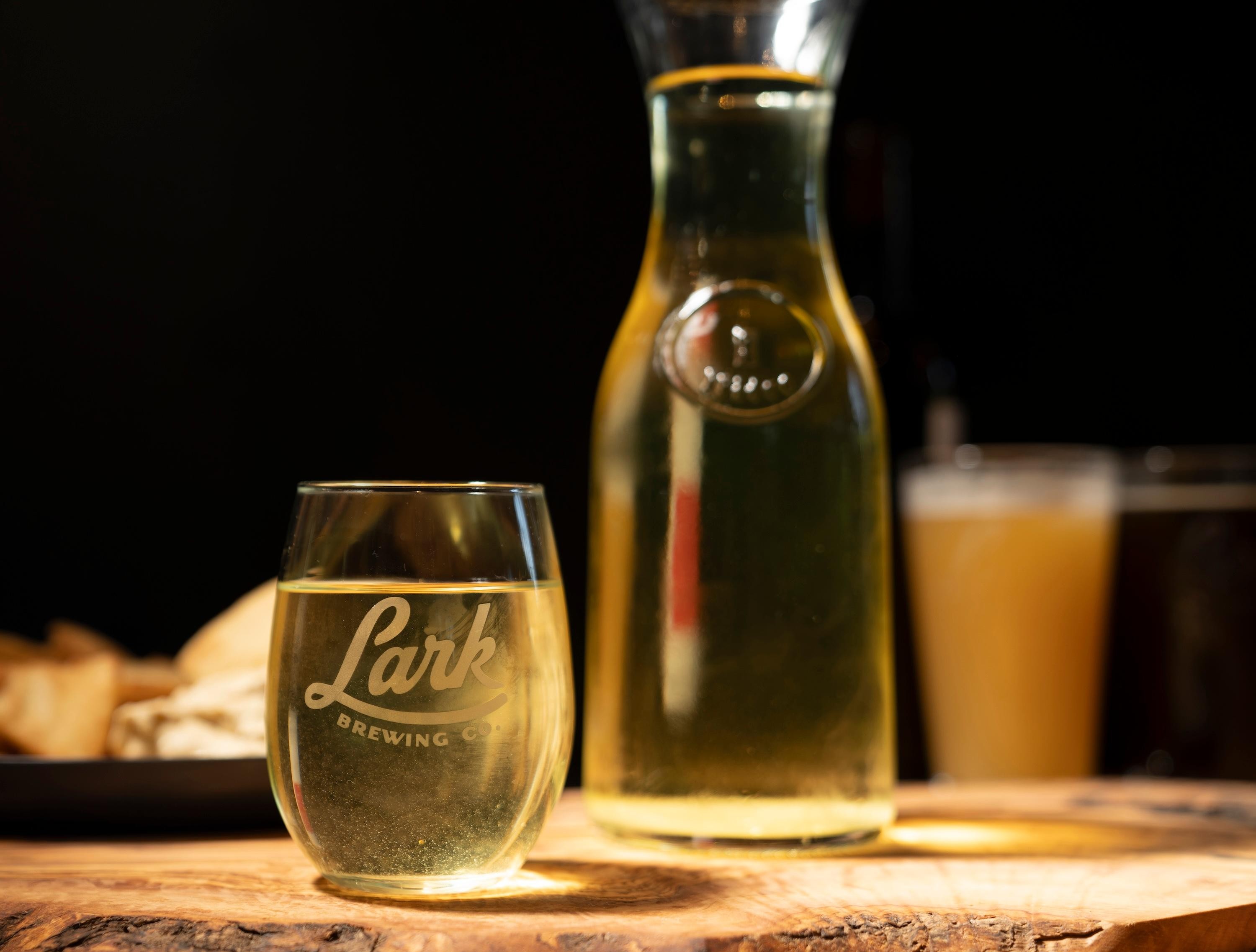 Lark Chardonnay Carafe- 1L/6.5 glasses