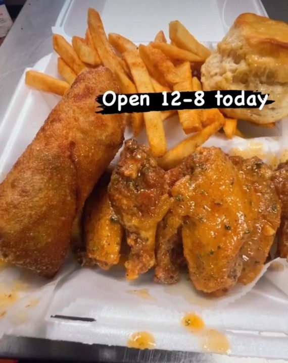 21 Special (10 Wing Combo + 1 Philly Eggroll