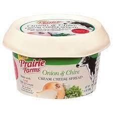 Prairie Farms Mini Cream Cheese Tub, Onion Chive - 3.5 oz