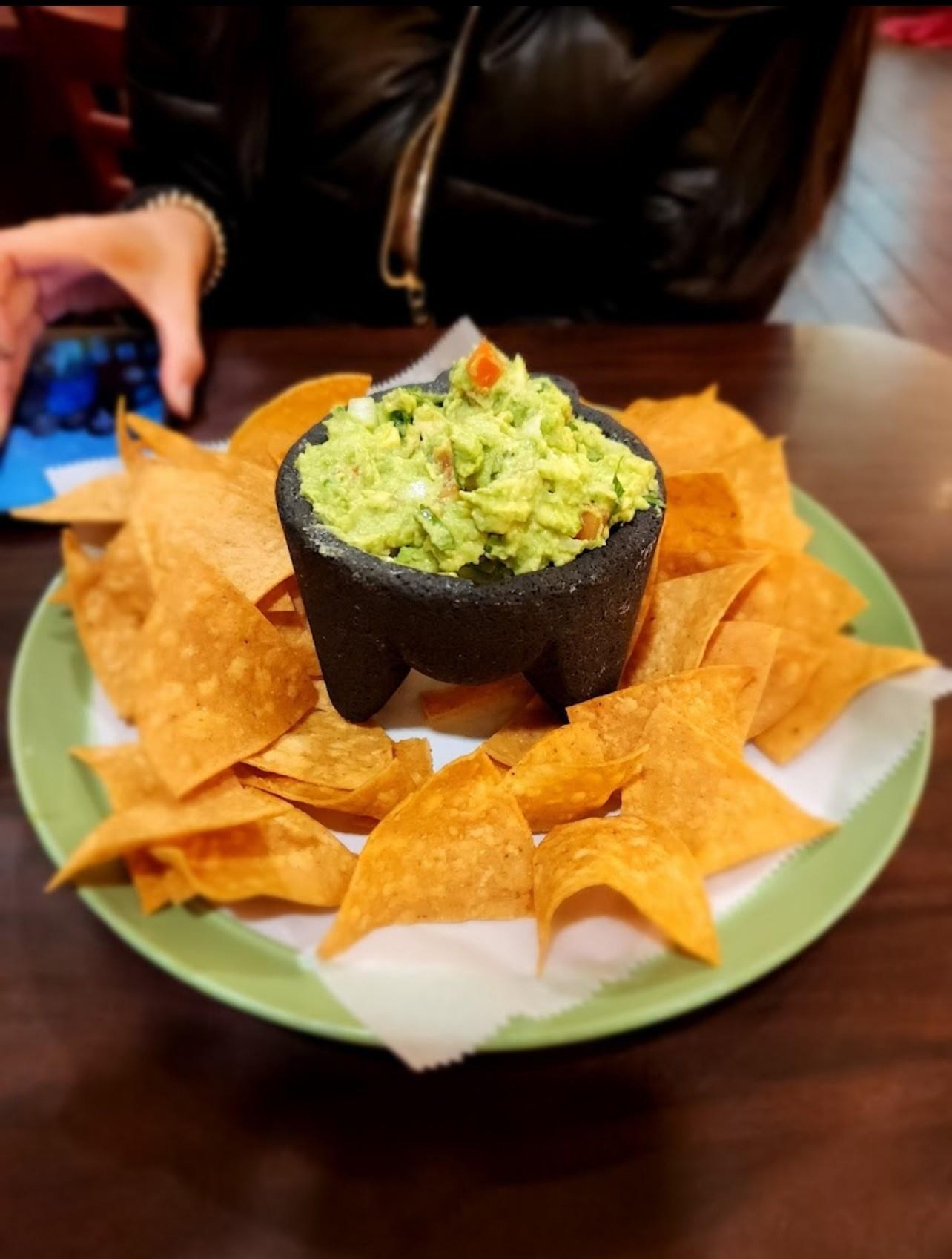 Side of Guacamole 8oz With Chips