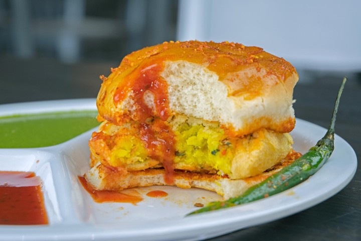 Vada Pav (1 Pc)